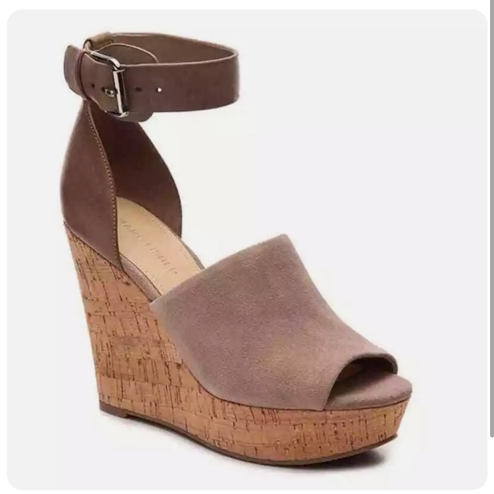 Marc Fisher Hadeya Wedge Sandal